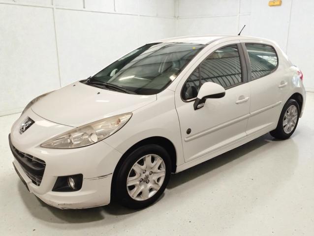 Peugeot 207 image 5