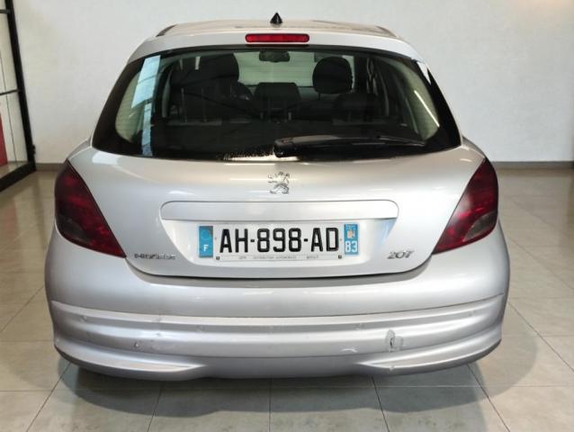 Peugeot 207 image 6