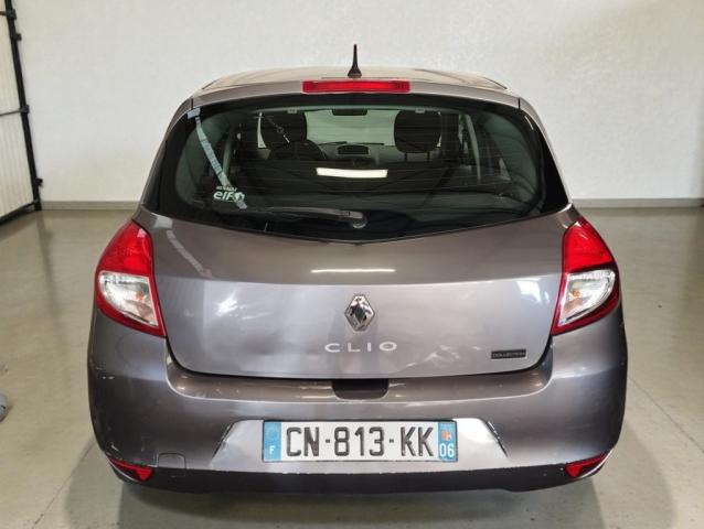 Renault Clio image 2