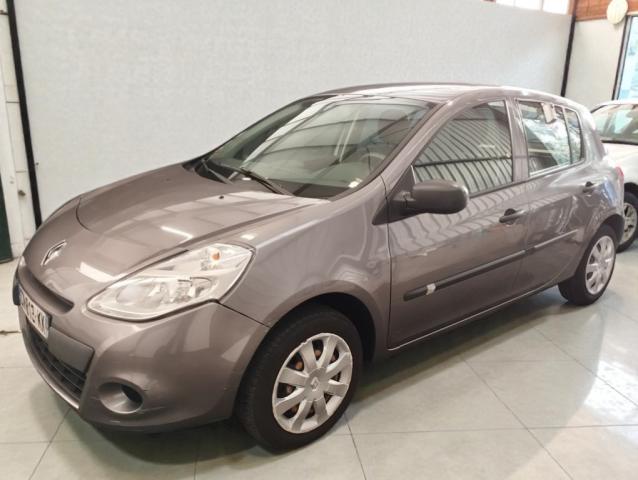 Renault Clio image 1