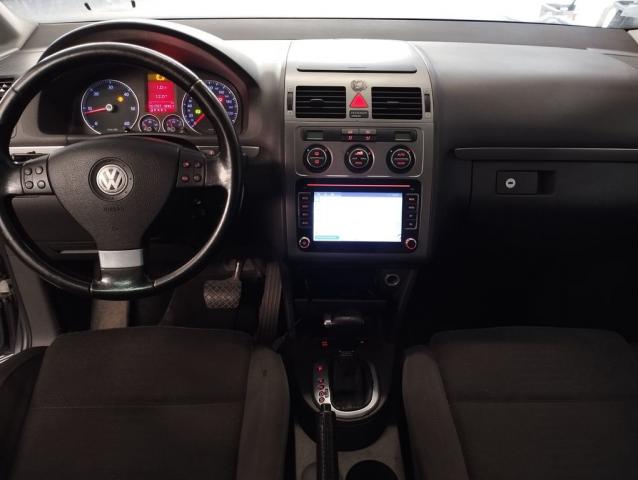 Volkswagen Touran image 4