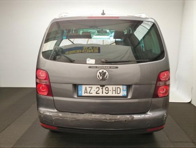 Volkswagen Touran image 1
