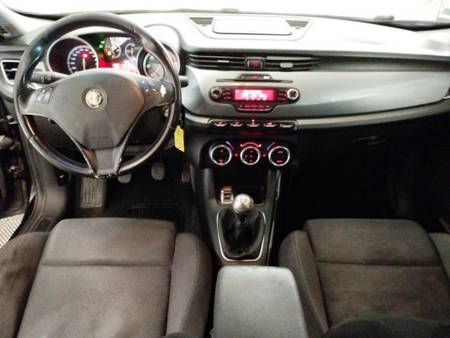 Alfa Romeo Giulietta image 1