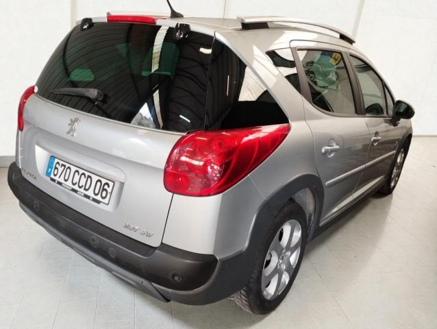 Peugeot 207 Sw image 3