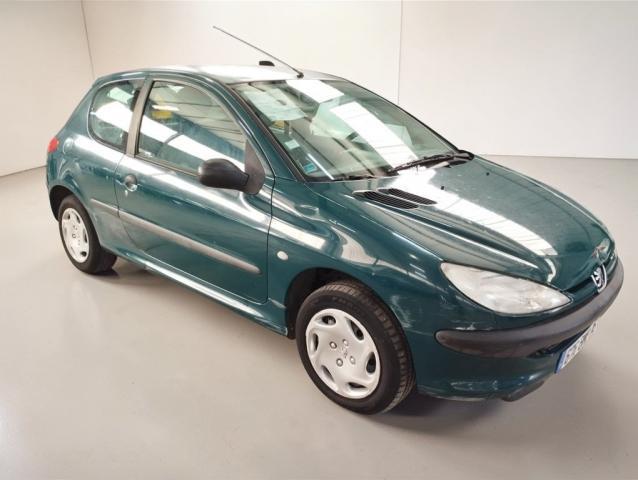 Peugeot 206 image 1