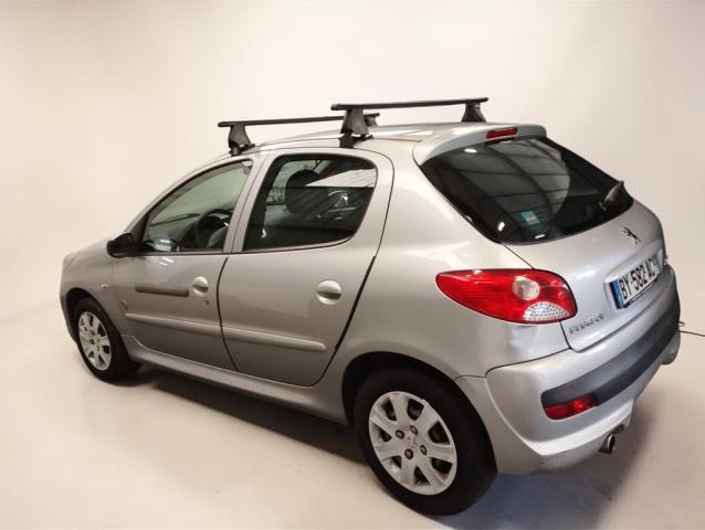 Peugeot 206+ image 3