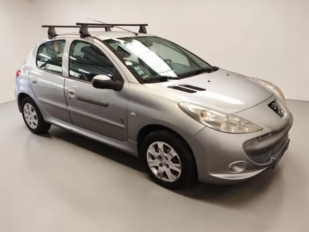 Peugeot 206+ image 2