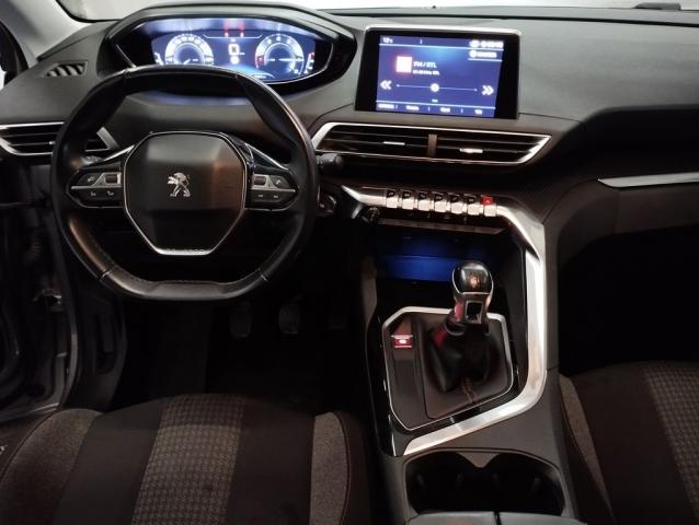 Peugeot 3008 image 1