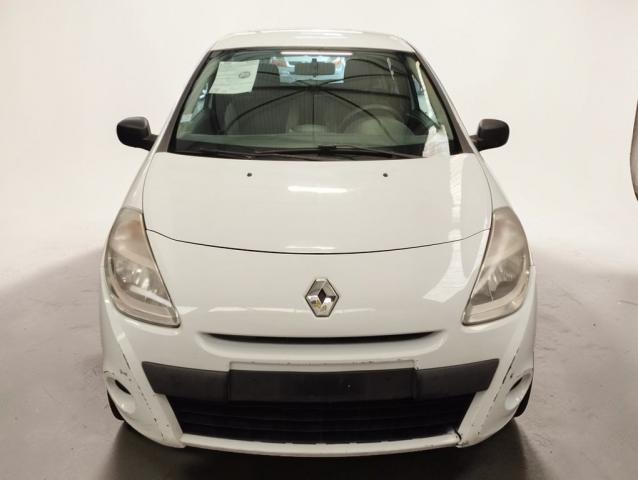 Renault Clio image 2