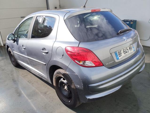 Peugeot 207 image 6