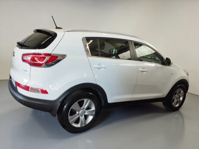 Kia Sportage image 2