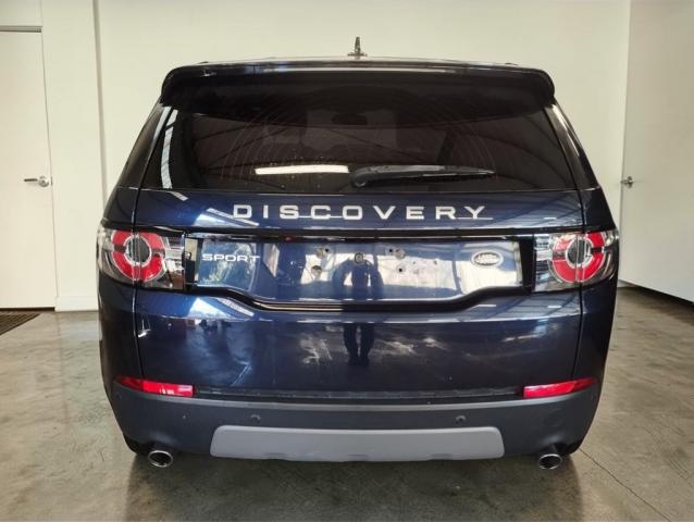 Land Rover Discovery Sport image 3