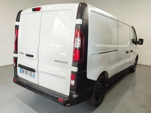 Renault Trafic image 2