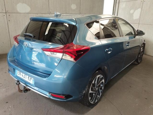 Toyota Auris image 6