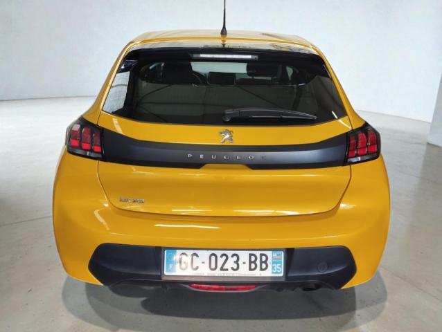 Peugeot 208 image 3