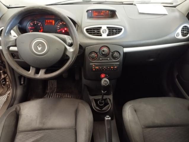 Renault Clio image 3