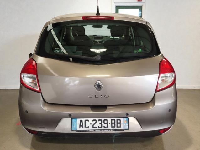 Renault Clio image 1