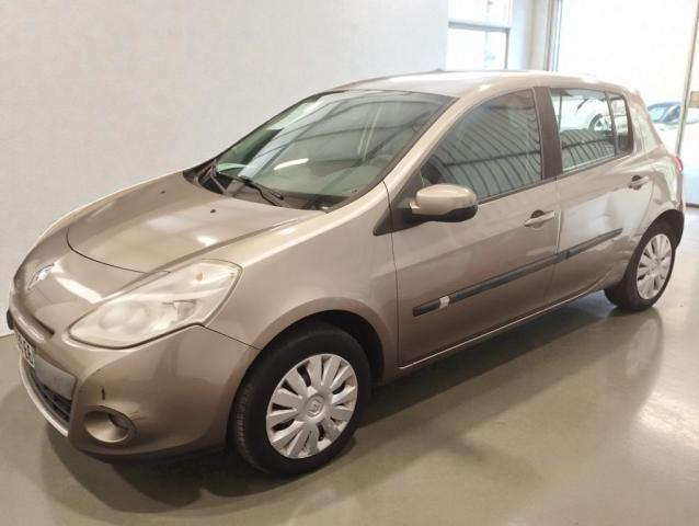 Renault Clio image 6