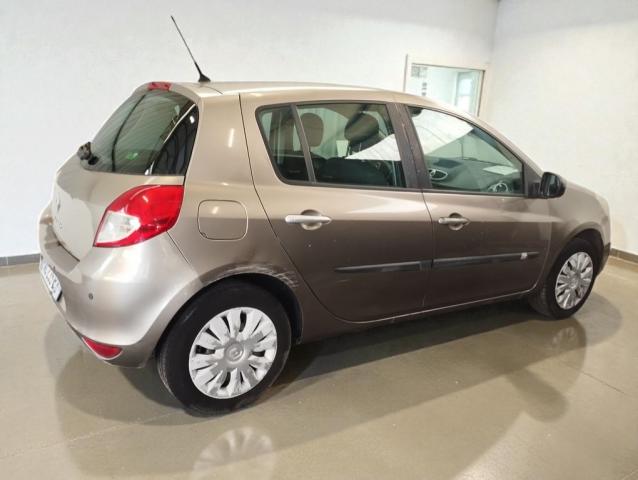 Renault Clio image 5