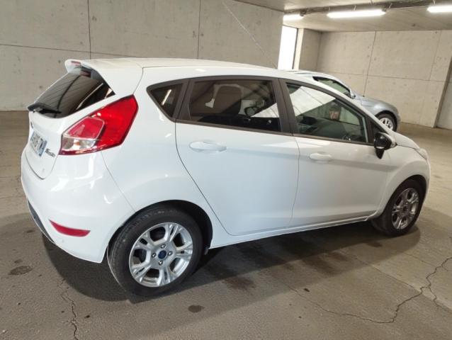 Ford Fiesta image 6
