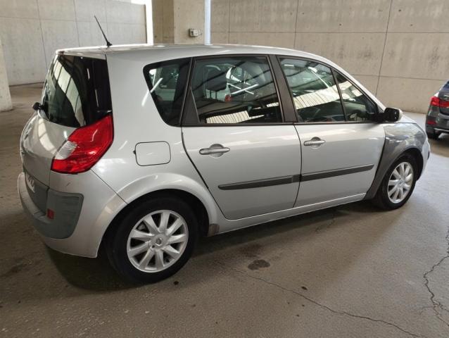 Renault Scénic image 2