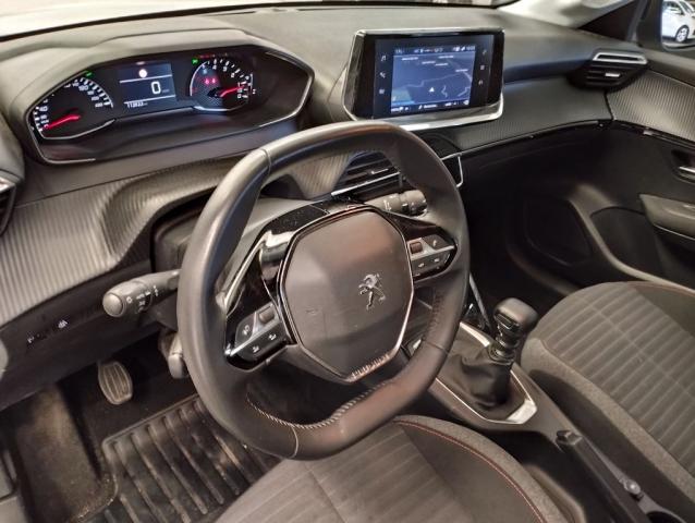 Peugeot 208 image 5