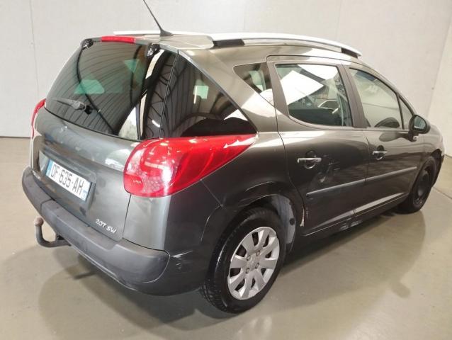 Peugeot 207 Sw image 1