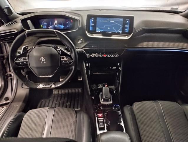 Peugeot 2008 image 2