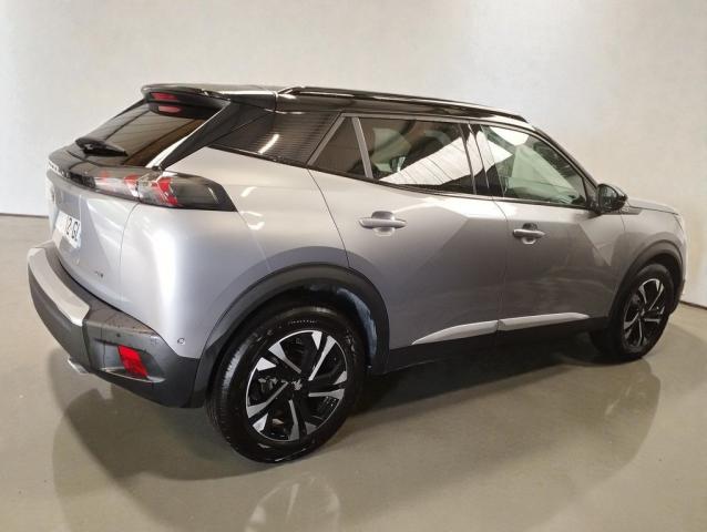 Peugeot 2008 image 1