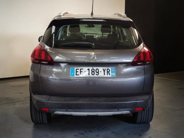 Peugeot 2008 image 3