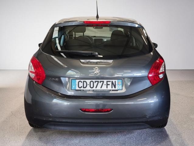 Peugeot 208 image 1