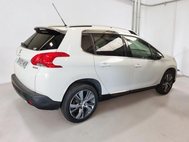 Peugeot 2008 image 6