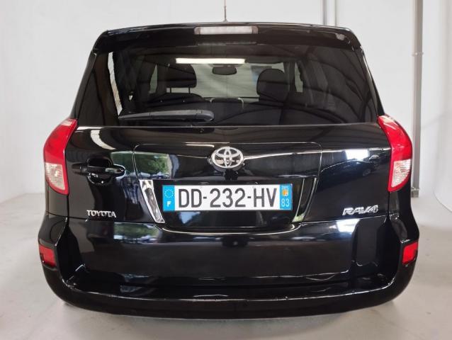 Toyota Rav4 image 4