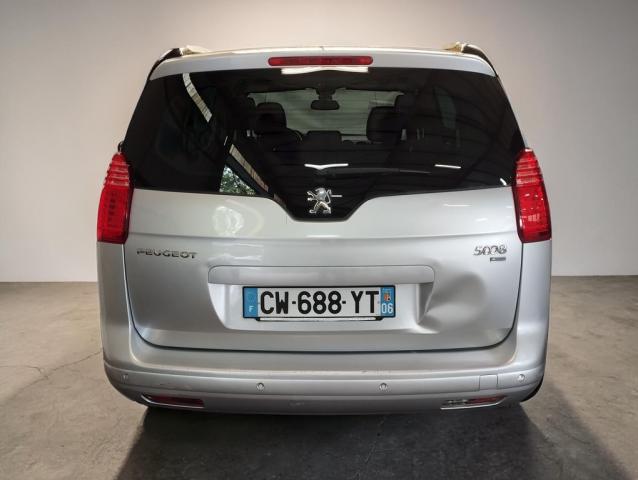Peugeot 5008 image 6