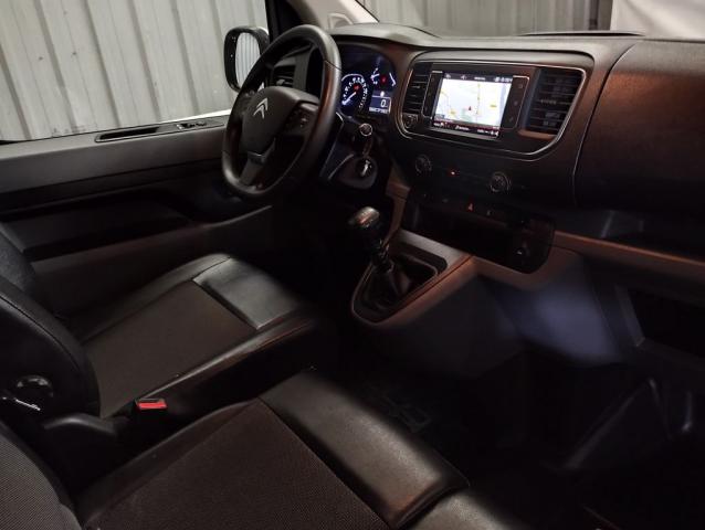 Citroen Jumpy image 2