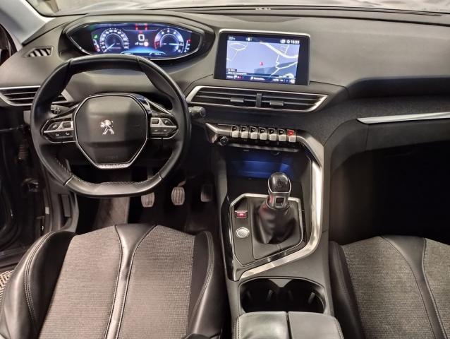 Peugeot 3008 image 1