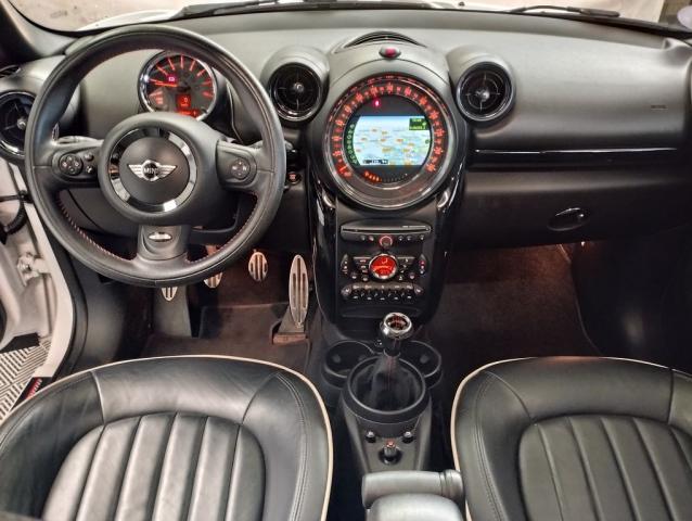 Mini Countryman image 2