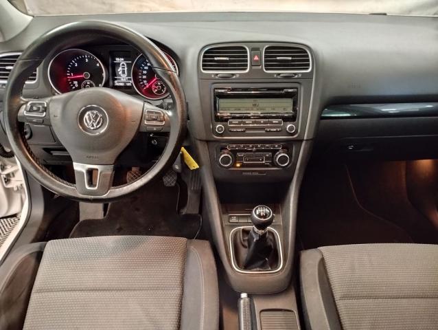 Volkswagen Golf image 4