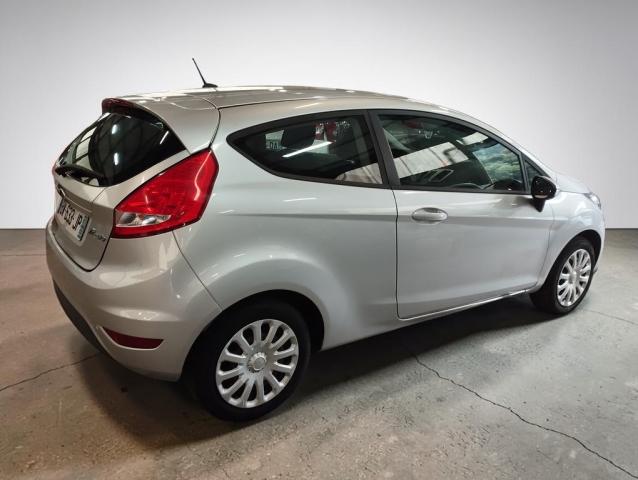 Ford Fiesta image 4