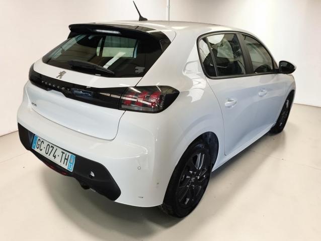 Peugeot 208 image 2