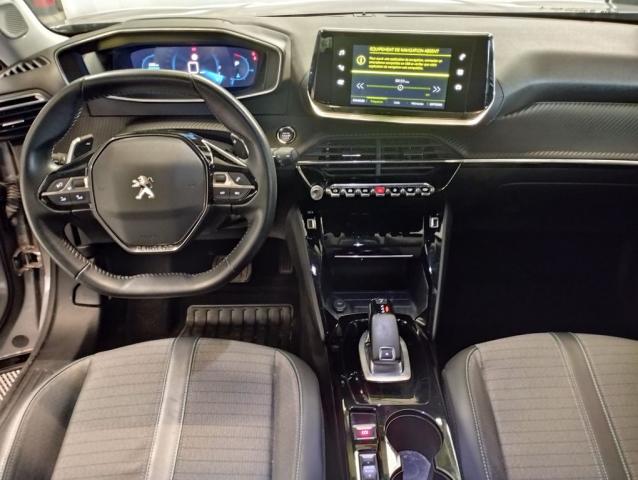 Peugeot 2008 image 3