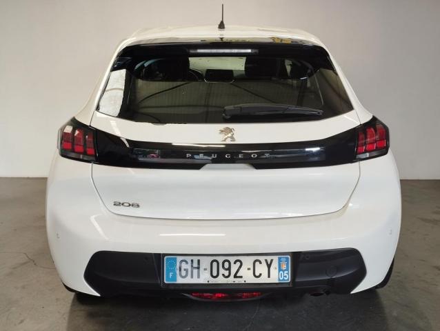 Peugeot 208 image 6