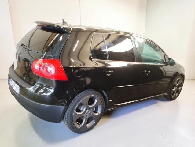 Volkswagen Golf image 3