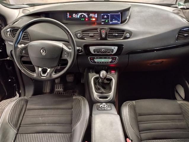 Renault Grand Scénic image 2