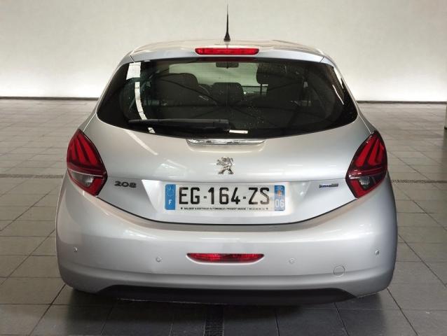 Peugeot 208 image 4