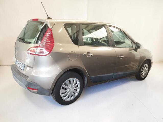 Renault Scénic image 2