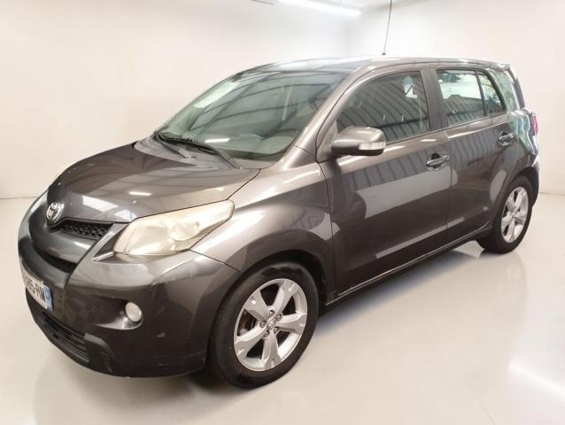 Toyota Urban Cruiser image 3