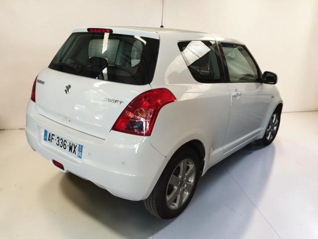 Suzuki Swift image 3