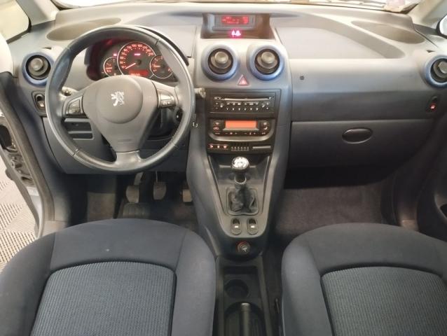Peugeot 1007 image 3