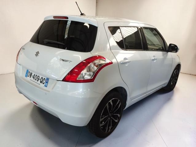 Suzuki Swift image 6